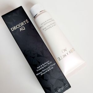 Decorte AQ Washing Cream Soft Radiance Foaming